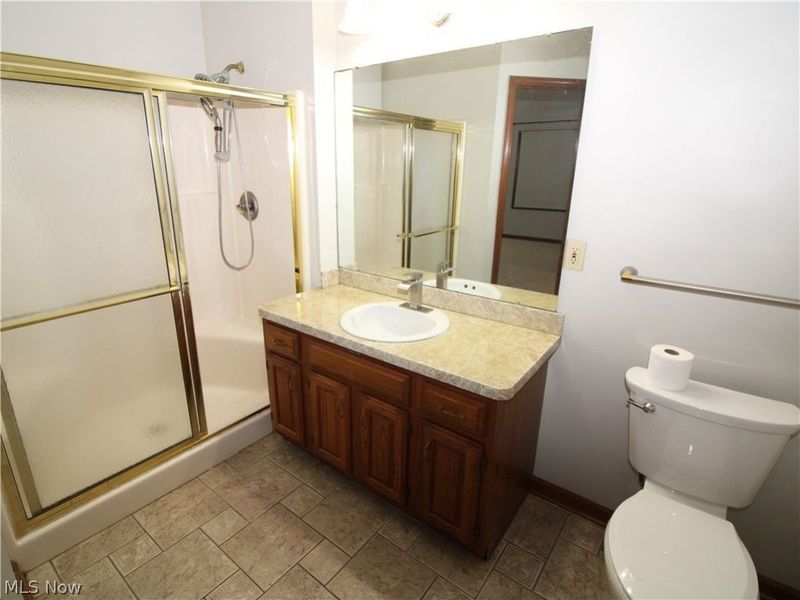 138 Loyola Drive, Elyria, OH 44035 Photo 27