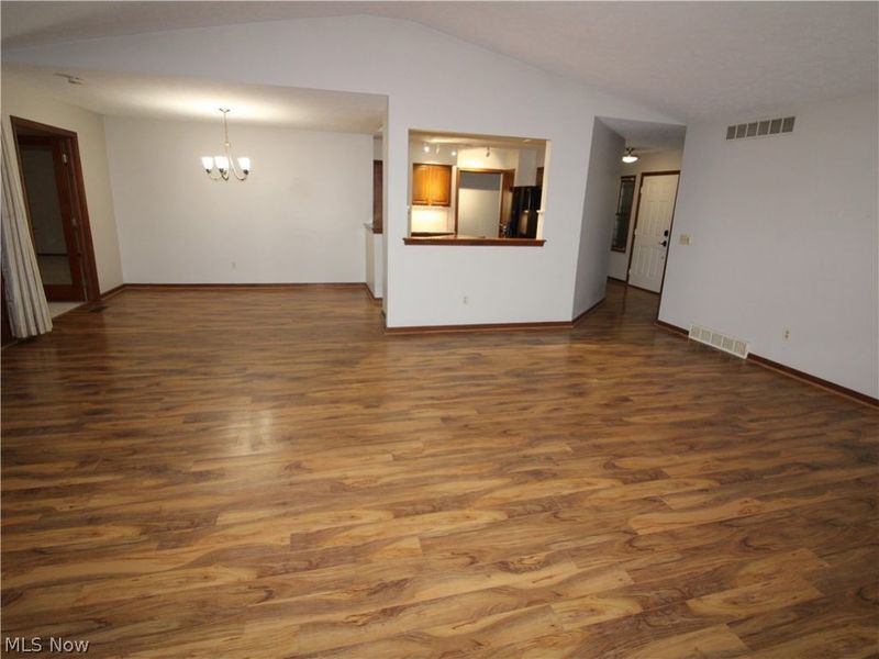 138 Loyola Drive, Elyria, OH 44035 Photo 6