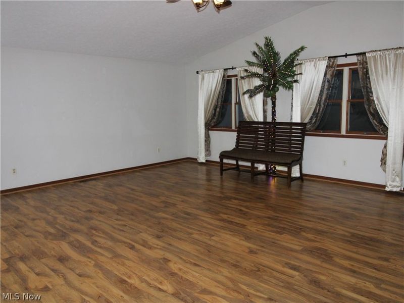 138 Loyola Drive, Elyria, OH 44035 Photo 7