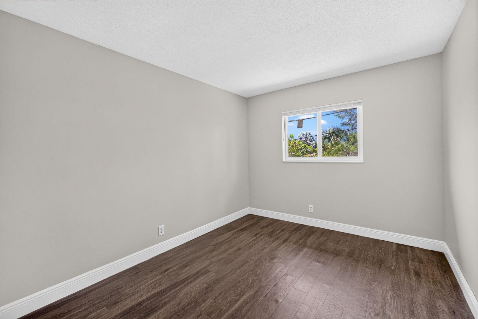 1007 W Prospect, Unit 205, Fort Lauderdale, FL 33309 Photo