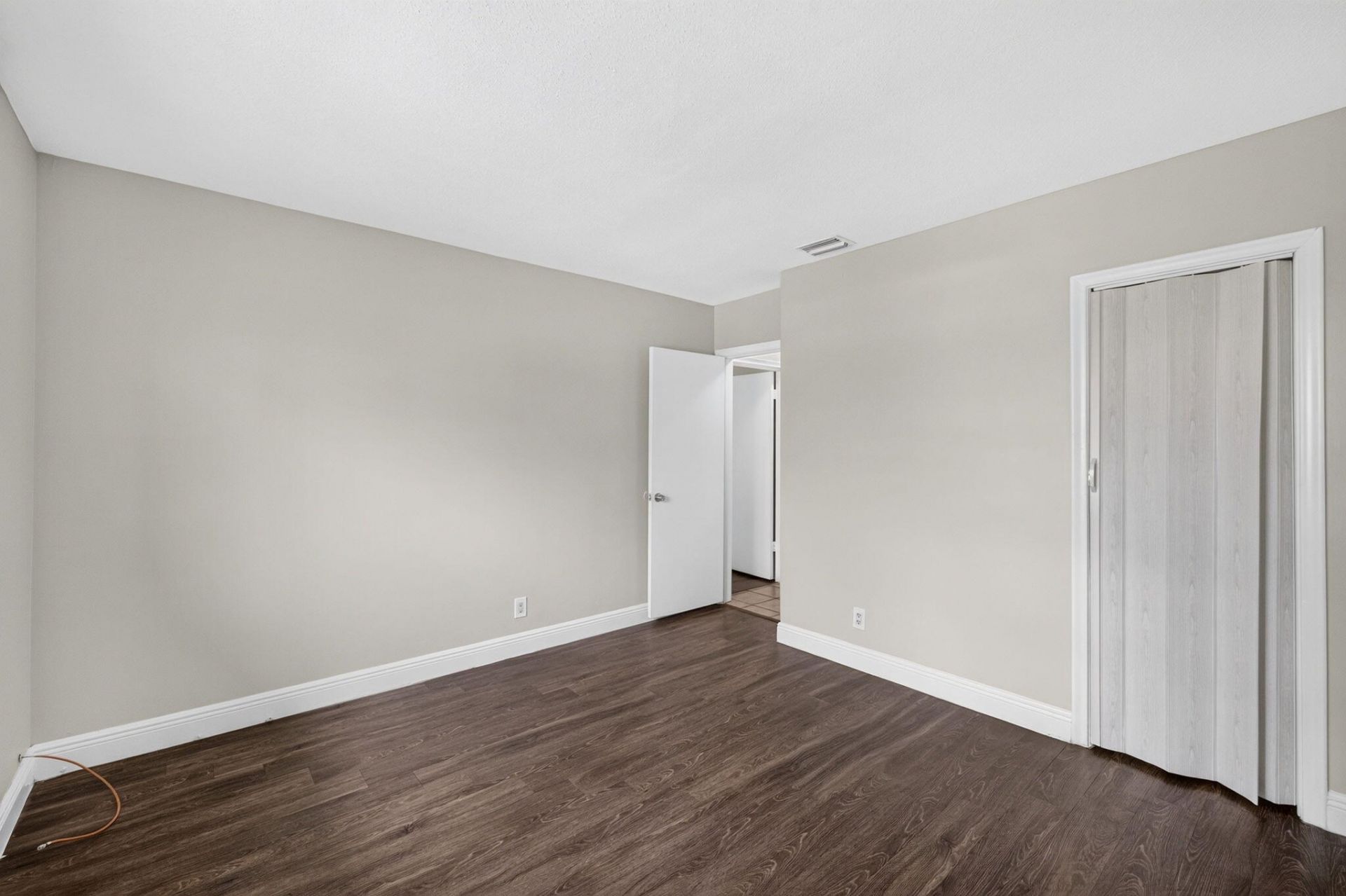 1007 W Prospect, Unit 205, Fort Lauderdale, FL 33309 Photo