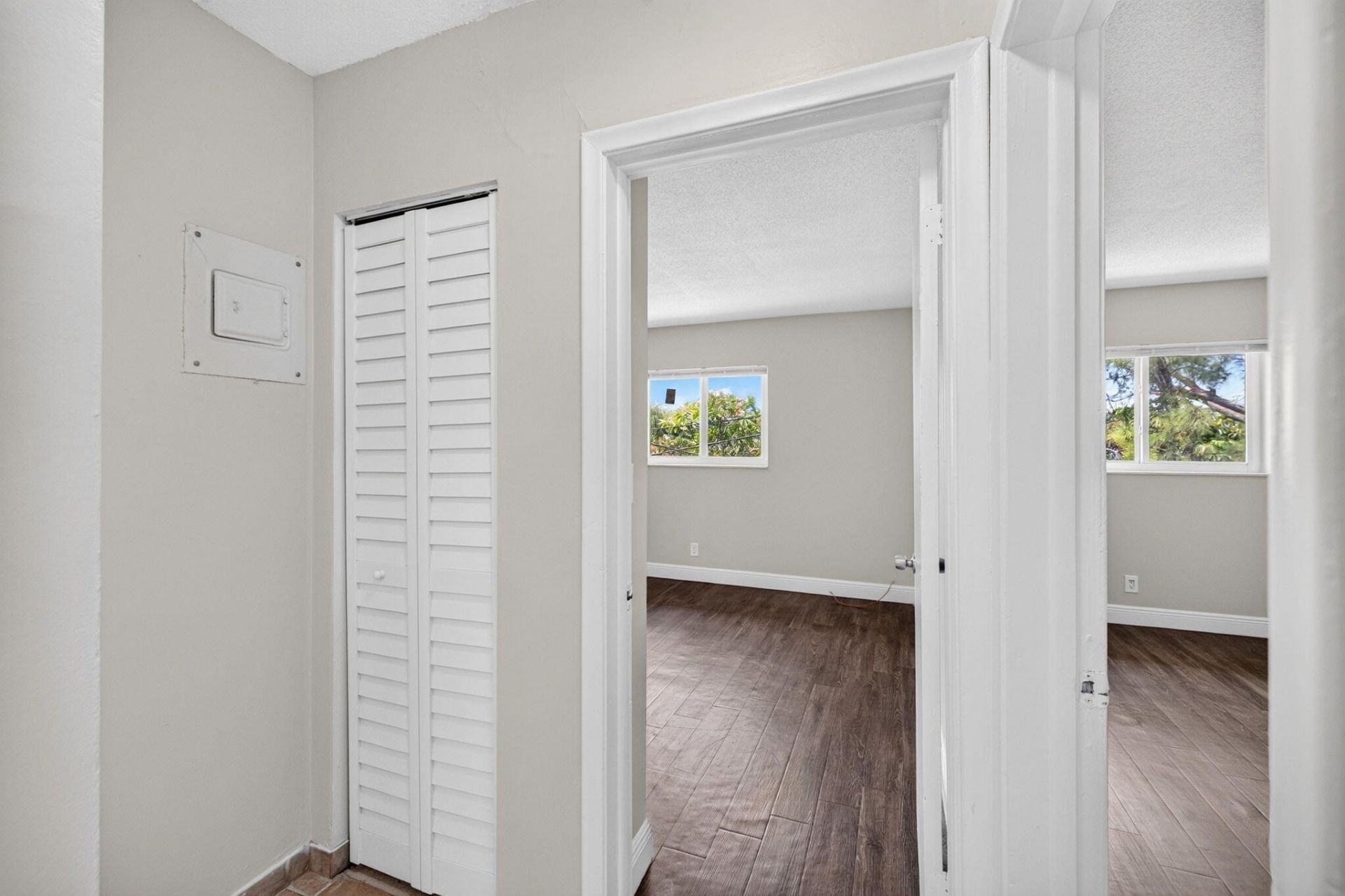 1007 W Prospect, Unit 205, Fort Lauderdale, FL 33309 Photo
