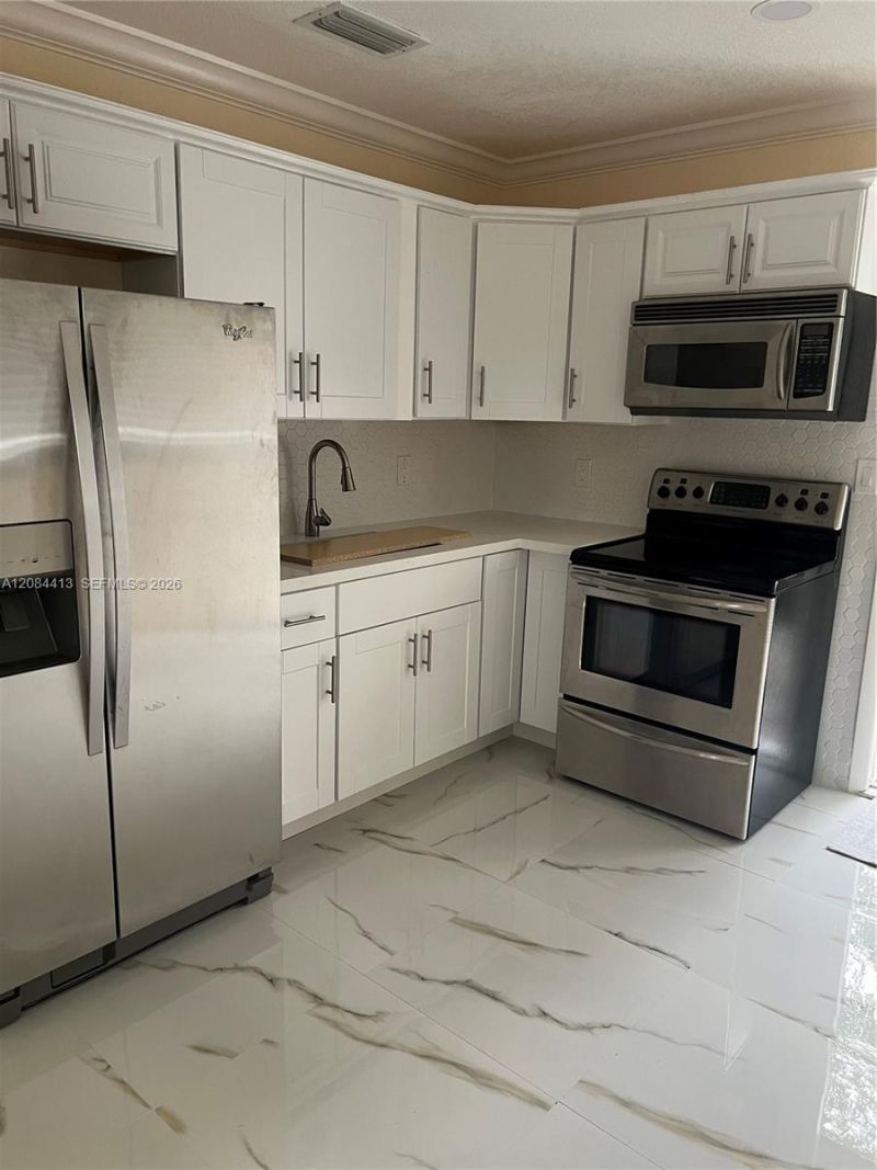 6470 NW 20th Ct, Unit 2r, Sunrise, FL 33313 Photo