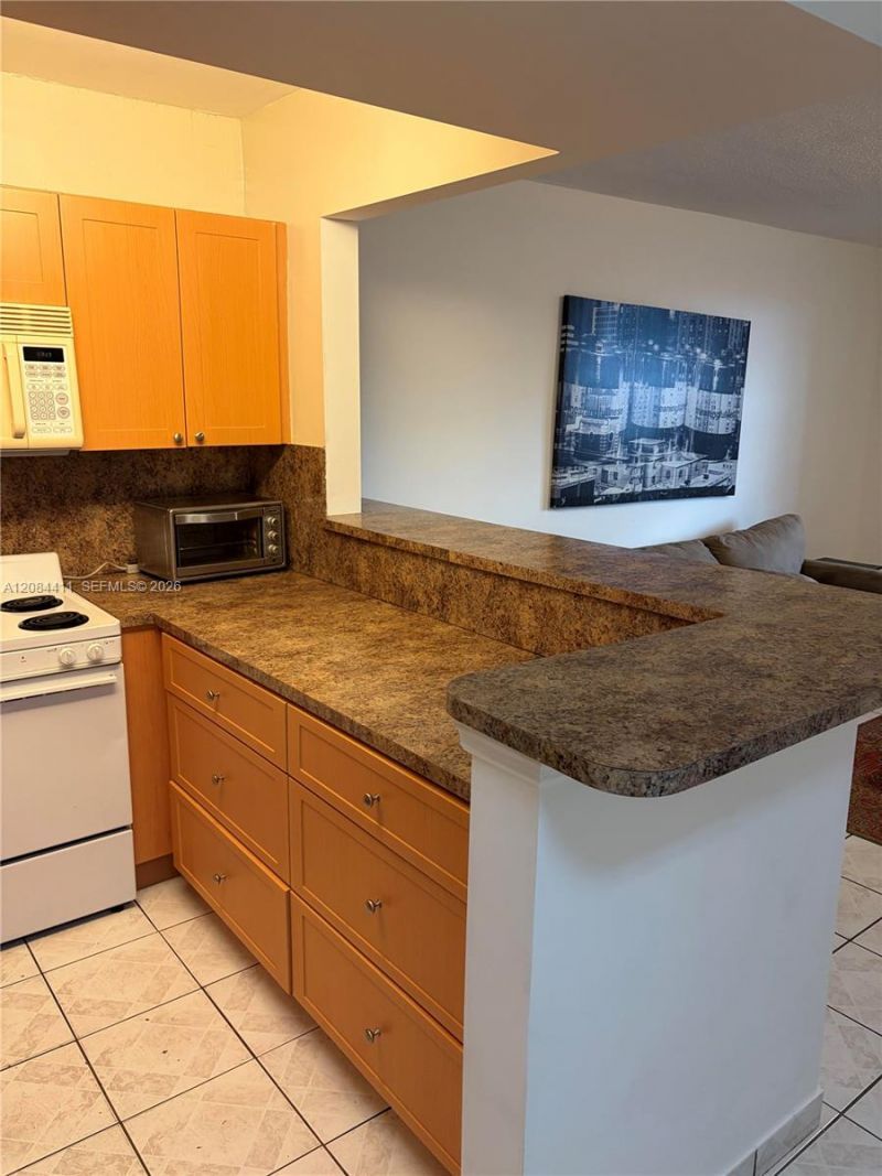 1780 79th Street Causeway, Unit C309, North Bay Village, FL 33141 Photo