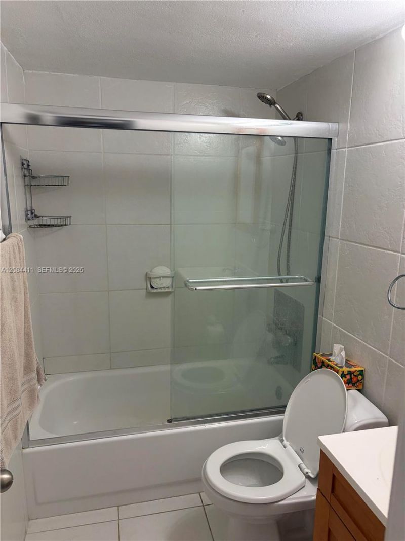 1780 79th Street Causeway, Unit C309, North Bay Village, FL 33141 Photo