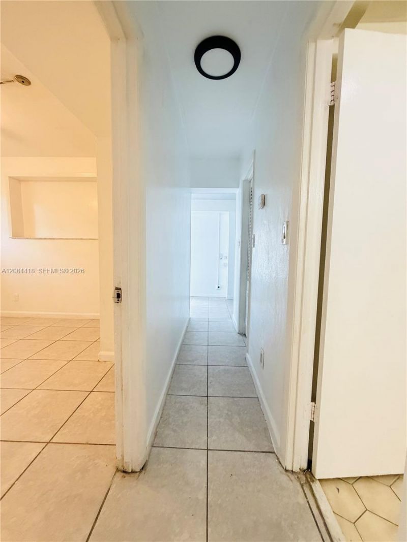 5737 Grant St, Unit 2, Hollywood, FL 33021 Photo