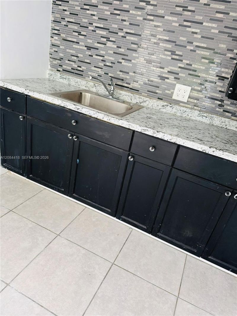 5737 Grant St, Unit 2, Hollywood, FL 33021 Photo