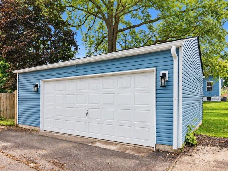 171 N Vine Street, Westerville, OH 43081 Photo 37
