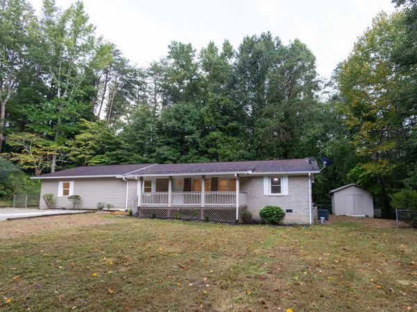 186 Triple S Lane, Pikeville, TN 37367