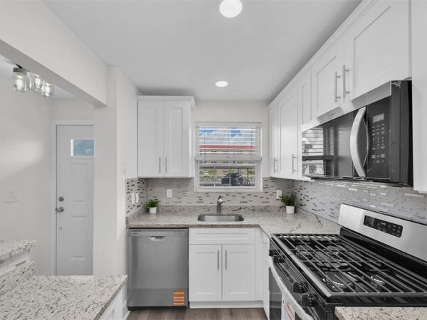 3018 59TH STREET S, Unit 111, GULFPORT, FL 33707