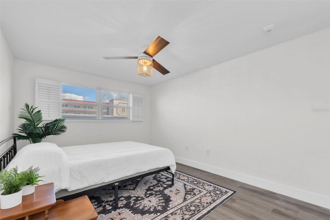 3018 59th Street S, Unit 111, Gulfport, FL 33707 Photo