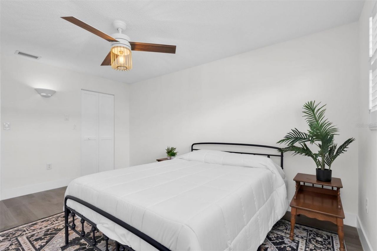 3018 59th Street S, Unit 111, Gulfport, FL 33707 Photo