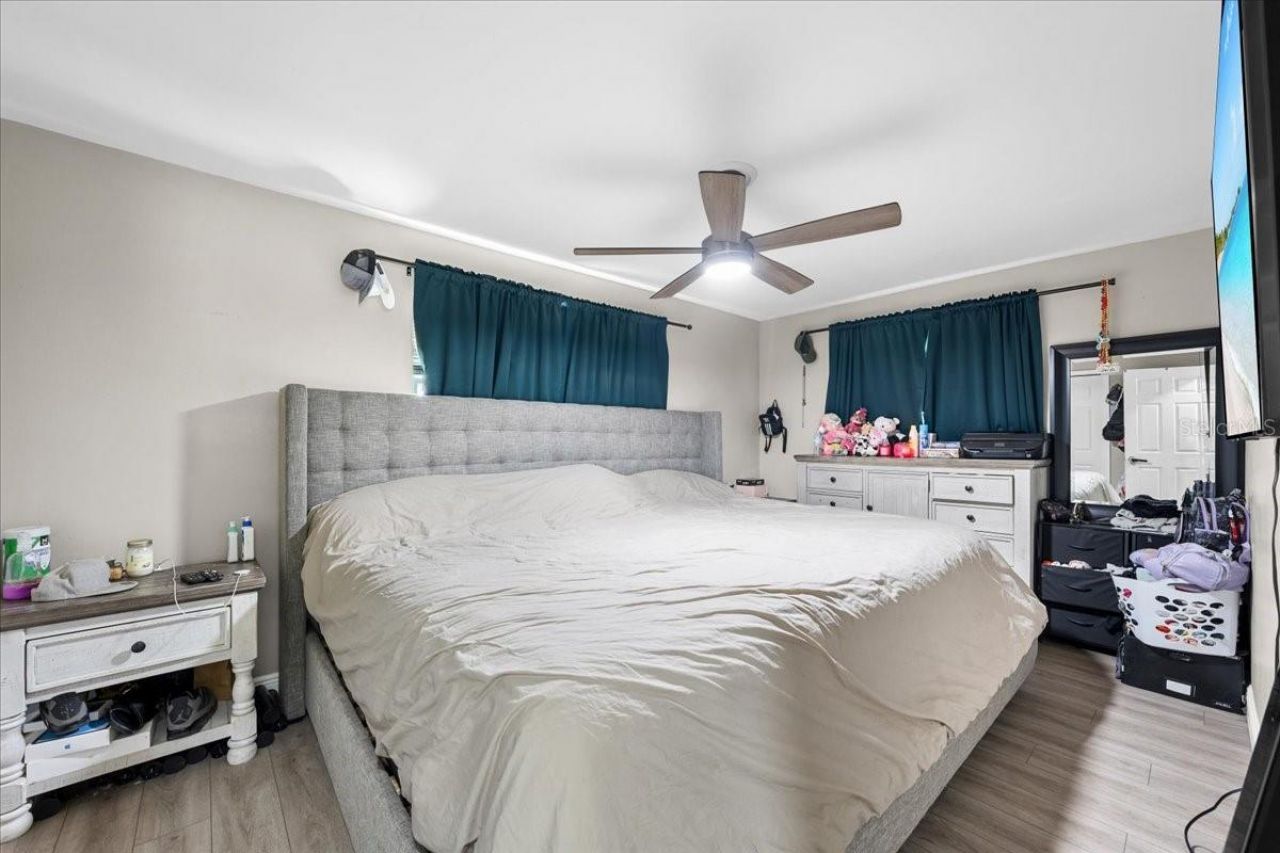 490 E Lake Drive, Largo, FL 33771 Photo