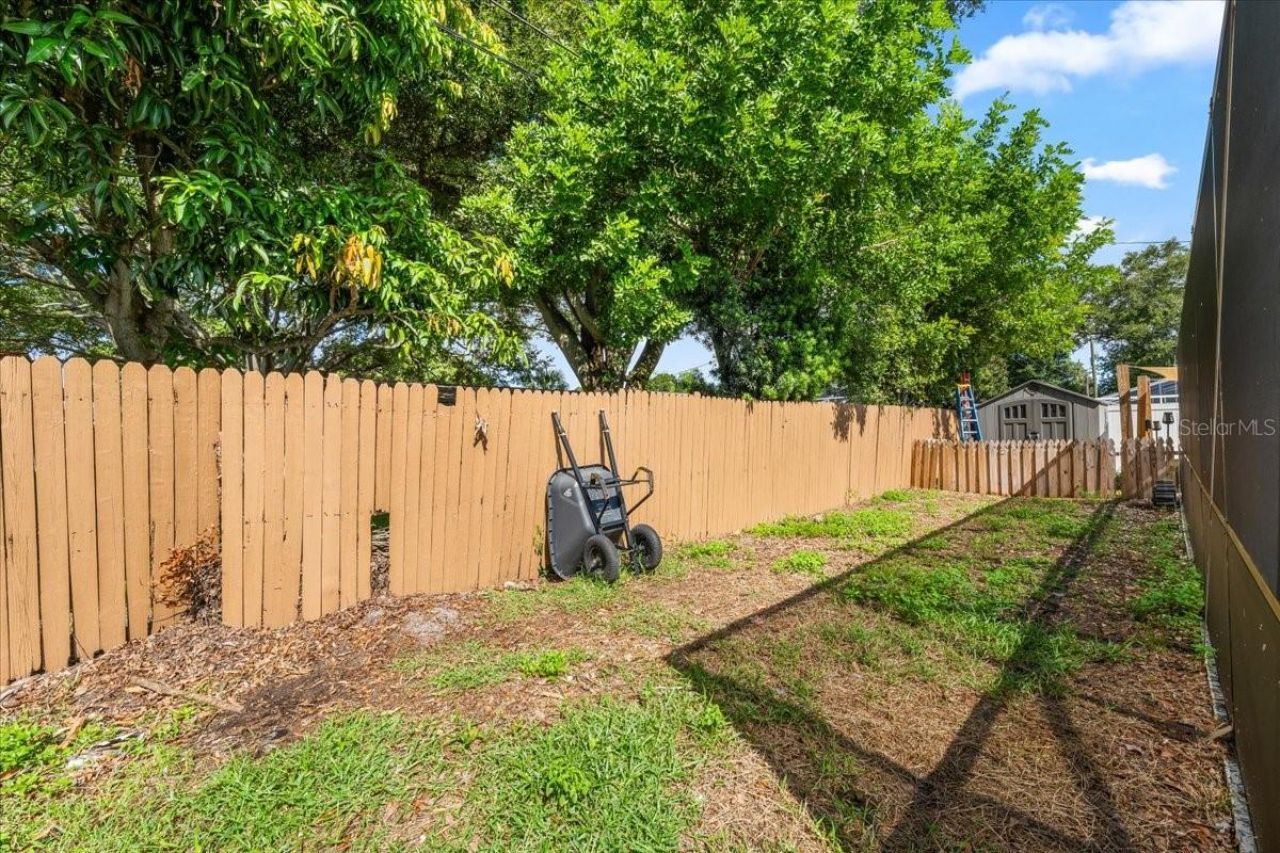 490 E Lake Drive, Largo, FL 33771 Photo