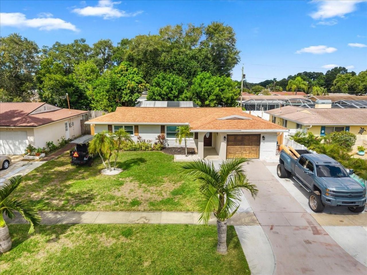 490 E Lake Drive, Largo, FL 33771 Photo