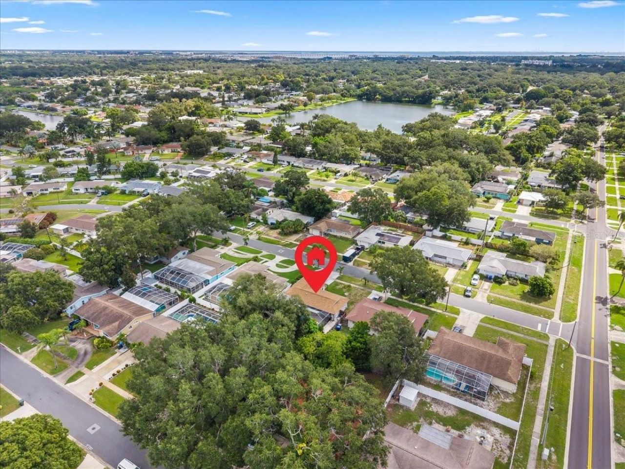 490 E Lake Drive, Largo, FL 33771 Photo
