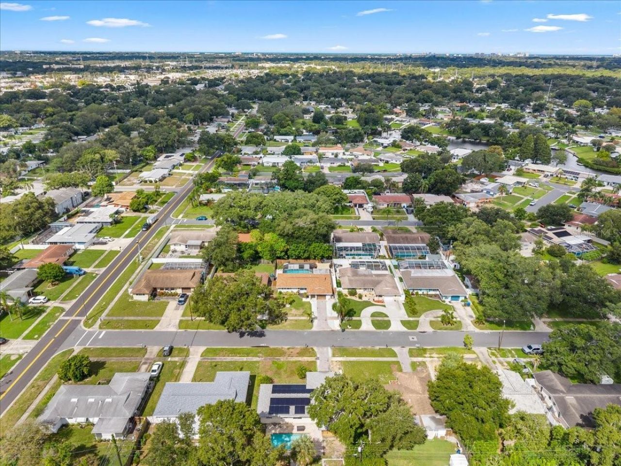 490 E Lake Drive, Largo, FL 33771 Photo