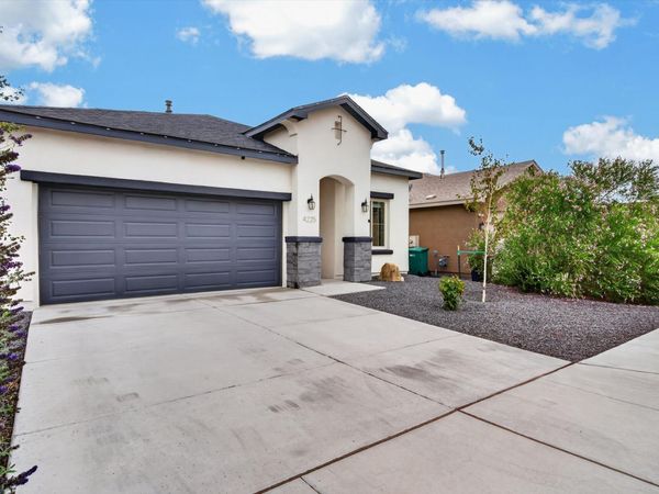 4225 Crowned Eagle Loop NE, Rio Rancho, NM 87144