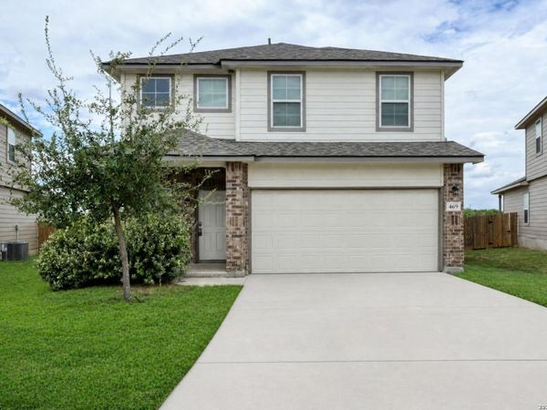 469 MIDDLE GREEN LOOP, Floresville, TX 78114