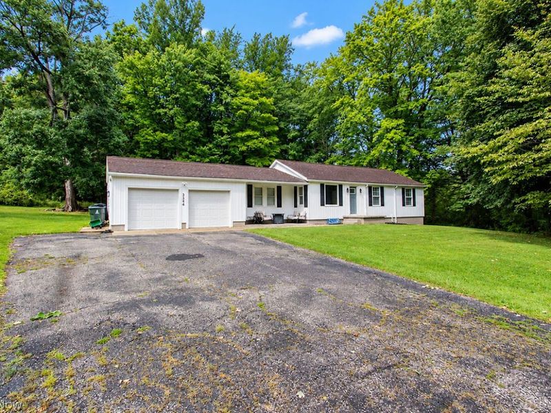 3544 S Medina Line Road, Wadsworth, OH 44281 Photo 2