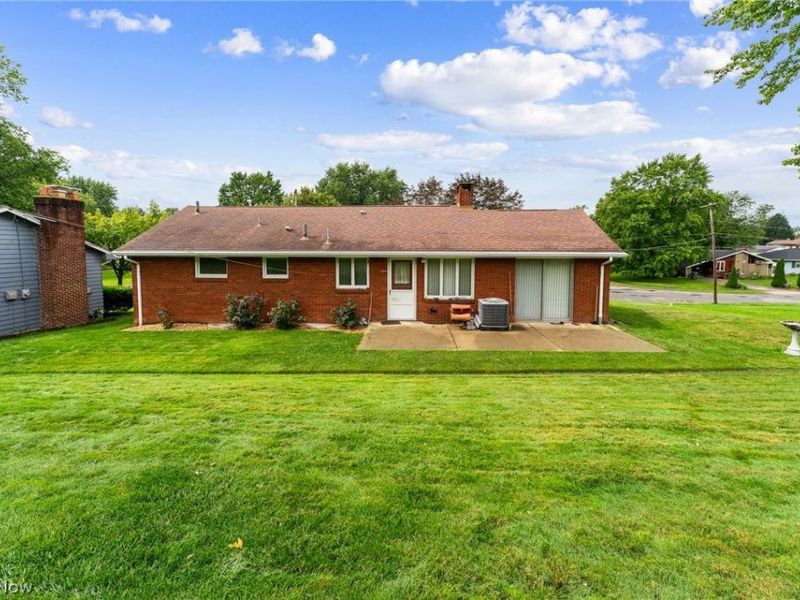 3817 Baymar Drive , Youngstown, OH 44511 Photo 4