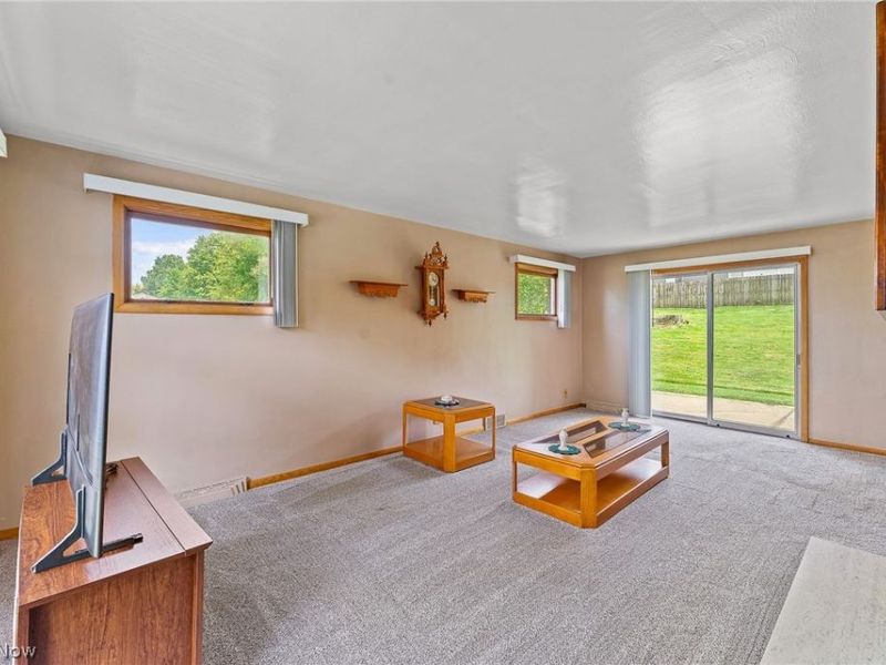 3817 Baymar Drive , Youngstown, OH 44511 Photo 5