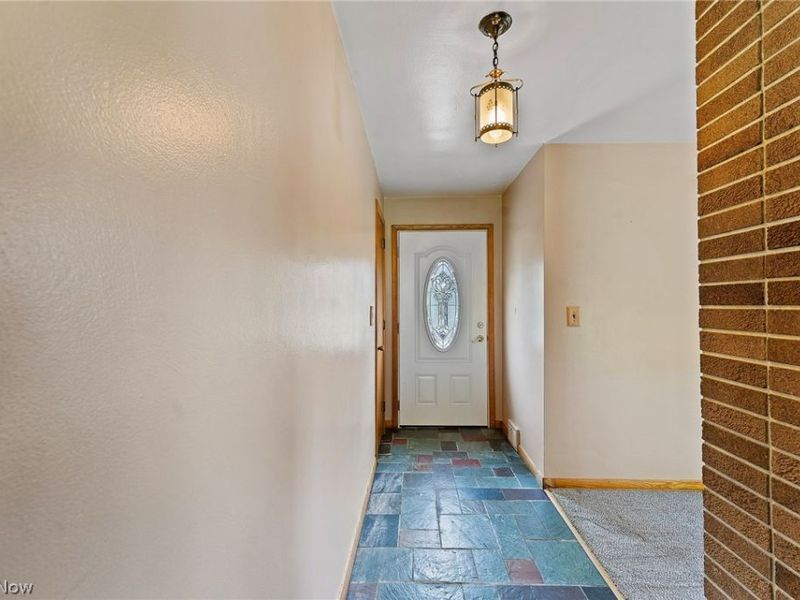 3817 Baymar Drive , Youngstown, OH 44511 Photo 6