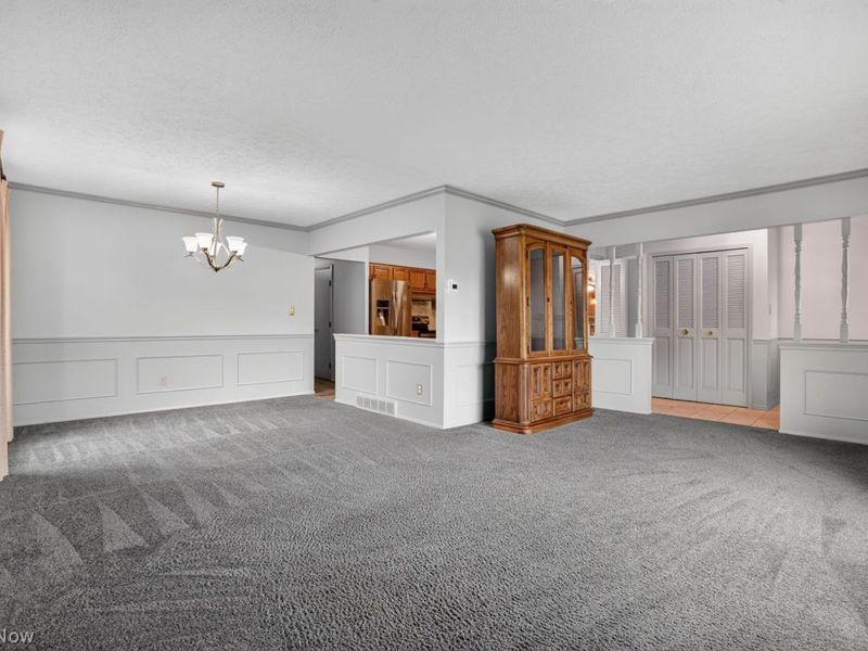 6311 Dunfield Drive, Mayfield Heights, OH 44143 Photo 5
