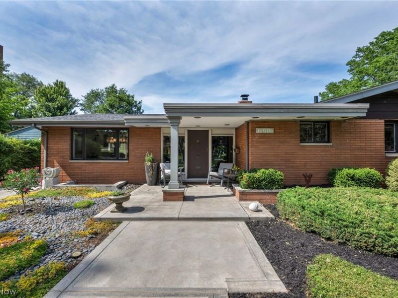 11616 Edgewater Drive, Cleveland, OH 44102 Photo 3