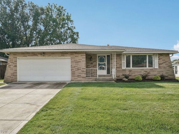 5830 Mural Drive , Seven Hills, OH 44131
