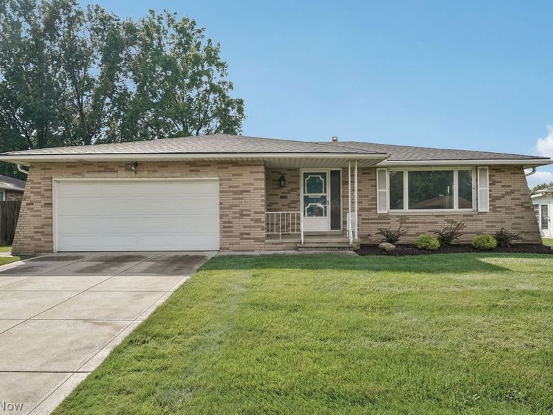 5830 Mural Drive, Seven Hills, OH 44131 Photo 1