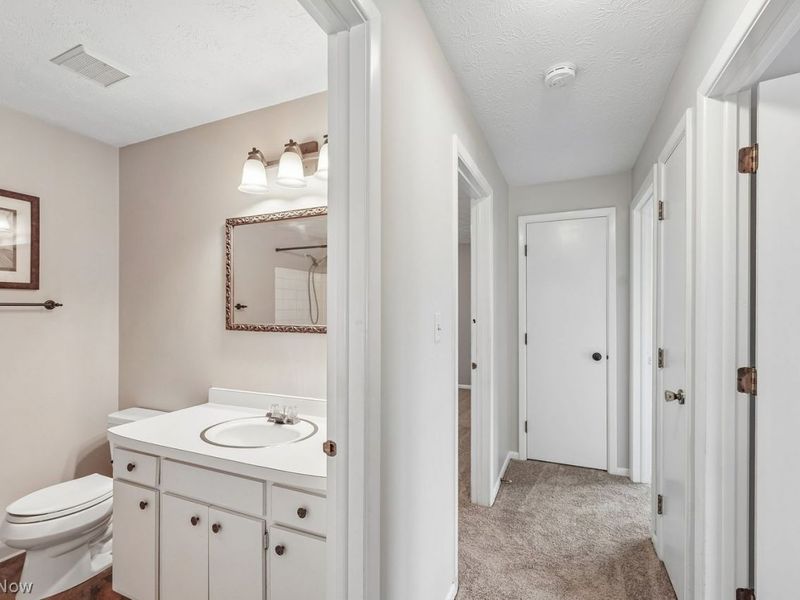 5830 Mural Drive, Seven Hills, OH 44131 Photo 19