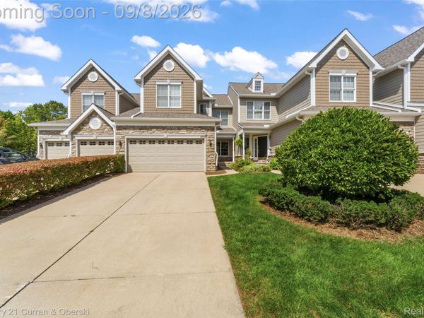 49970 Blackberry Trail , Novi, Mi 48374