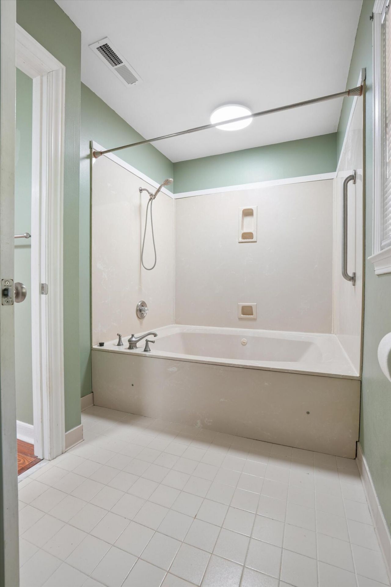 119 Tyvola Drive Photo 24