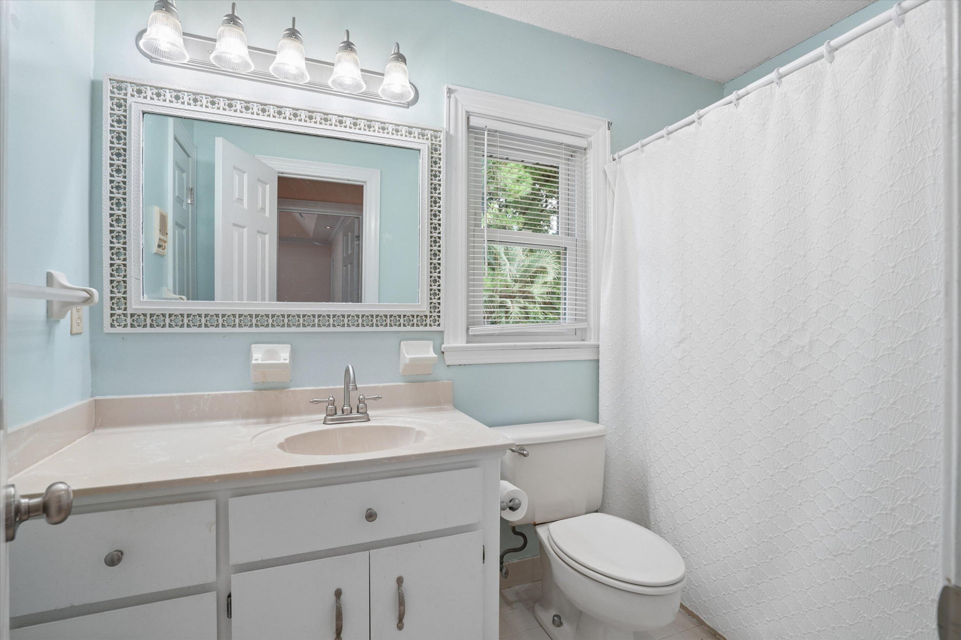 119 Tyvola Drive Photo 29