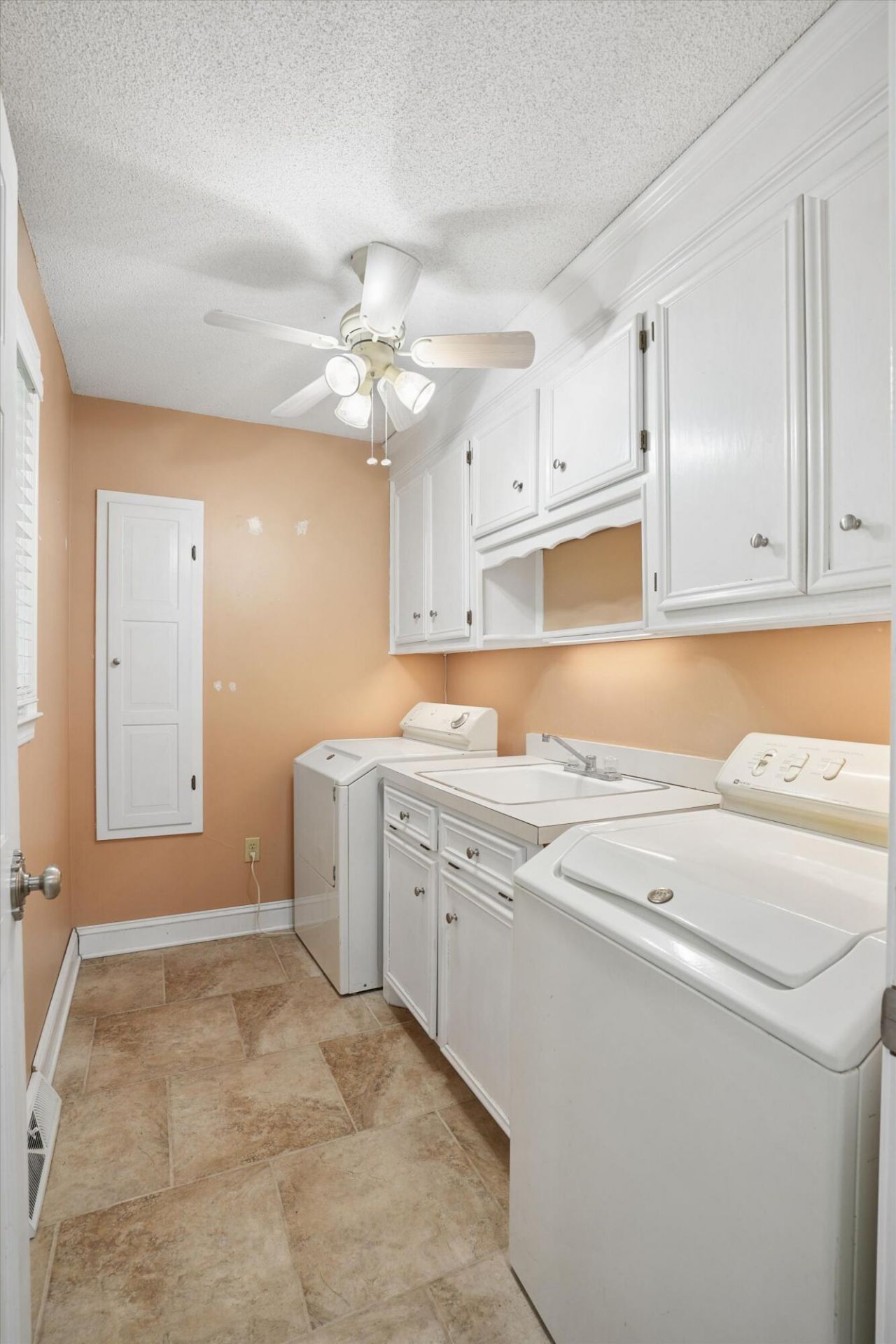 119 Tyvola Drive Photo 34
