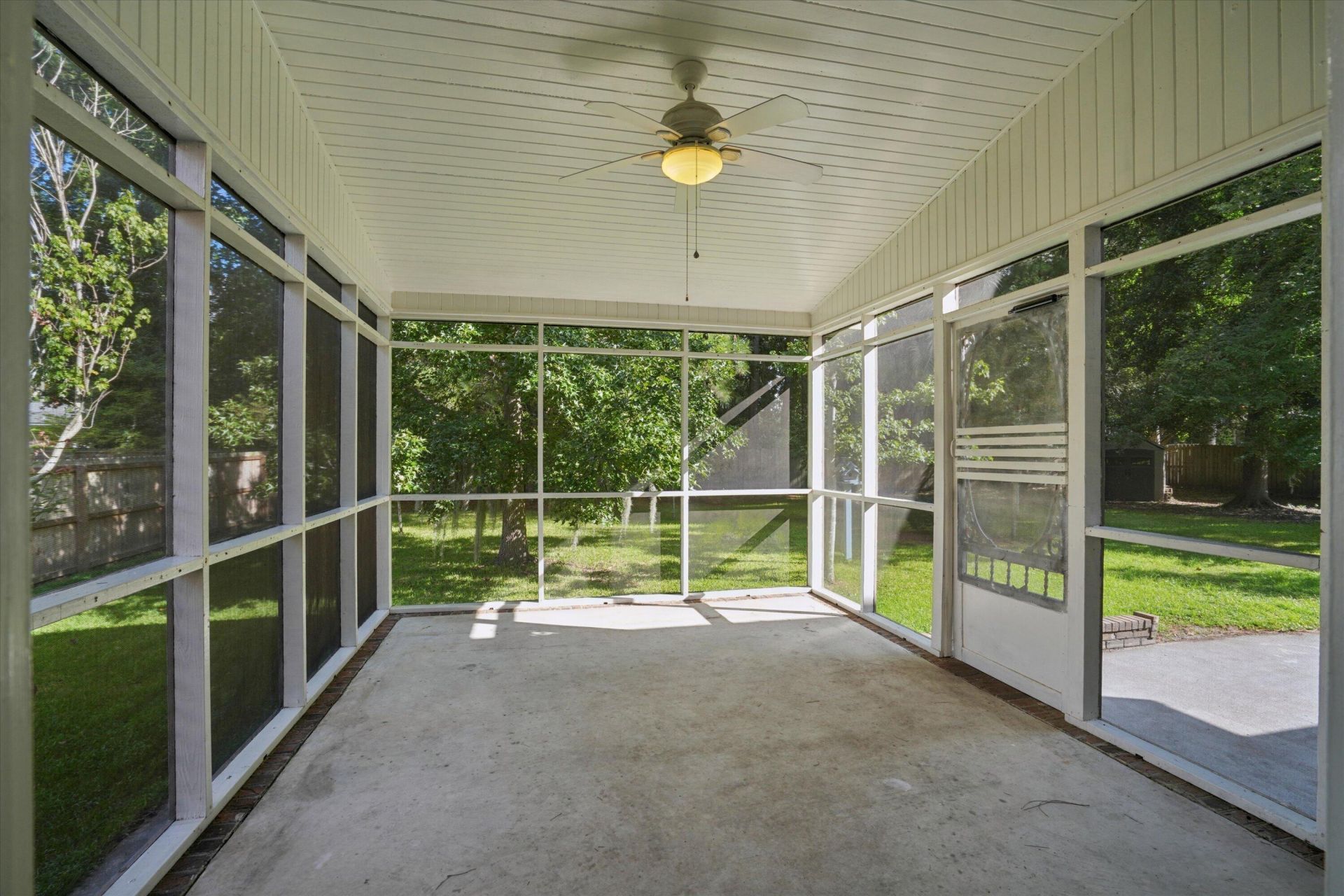 119 Tyvola Drive Photo 35