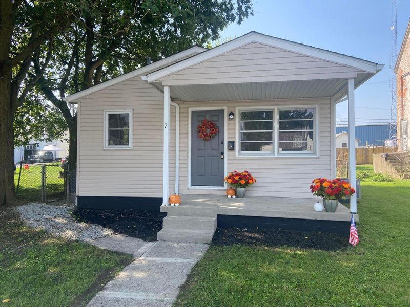 7 Maple Street, Jeffersonville, OH 43128 Photo 2