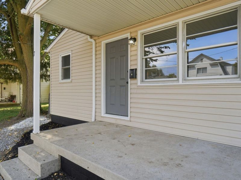 7 Maple Street, Jeffersonville, OH 43128 Photo 4