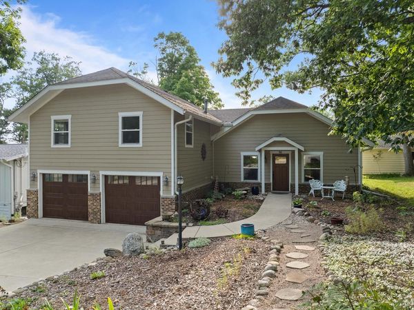 98 Lincoln Parkway, Williams Bay, WI 53191