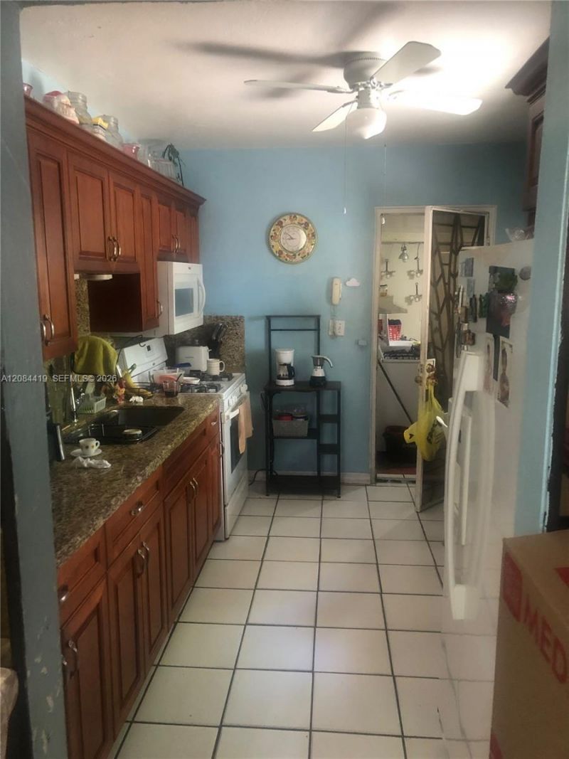 770 E 17th St, Hialeah, FL 33010 Photo