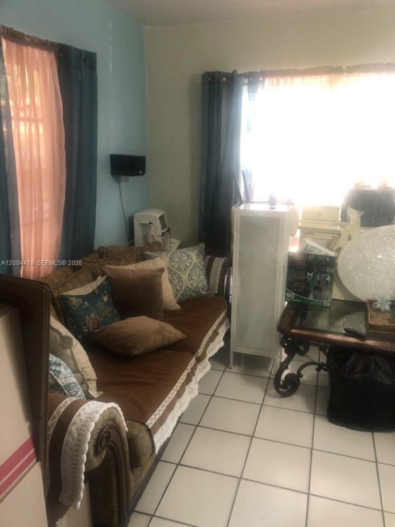 770 E 17th St, Hialeah, FL 33010 Photo