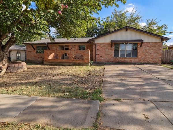 508 Grants Parkway , Arlington, TX 76014
