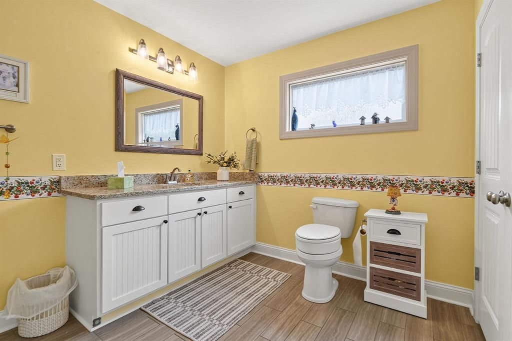 148 Penn Circle  Photo 19