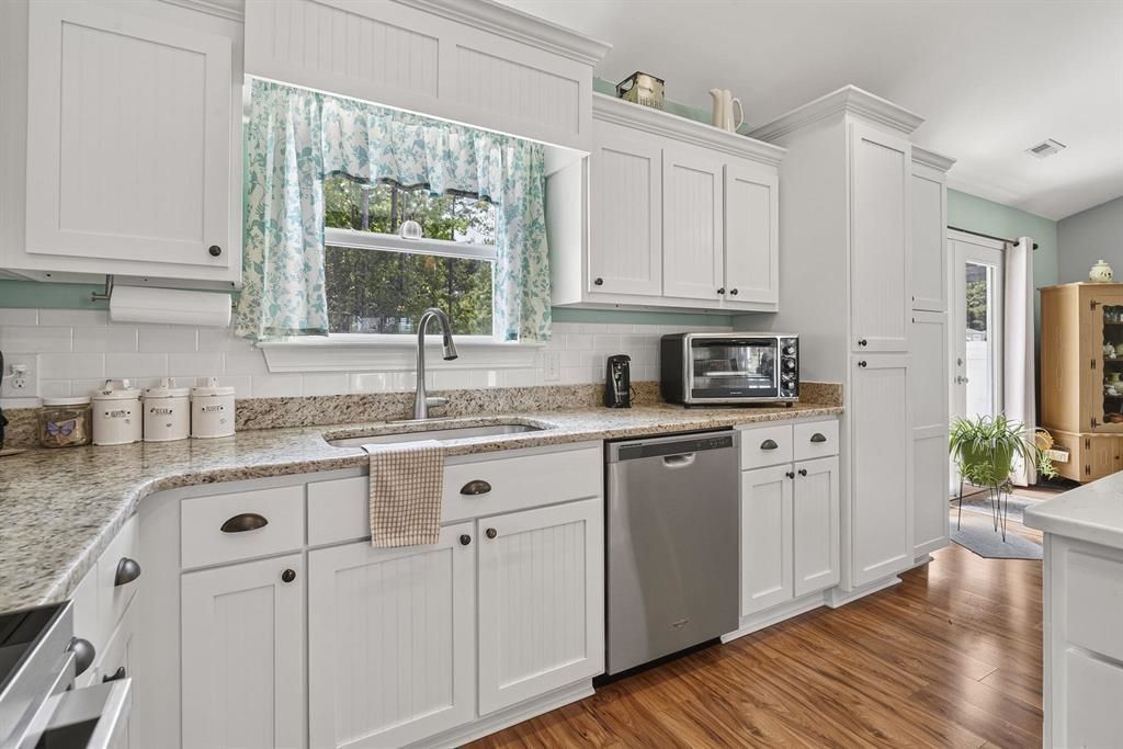 148 Penn Circle  Photo 5