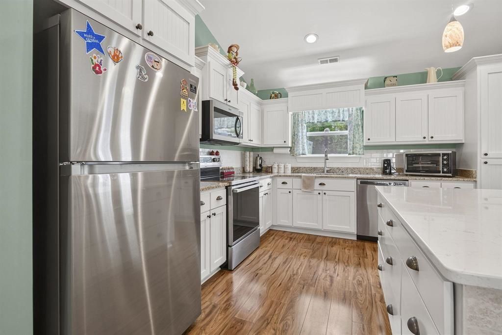 148 Penn Circle  Photo 7