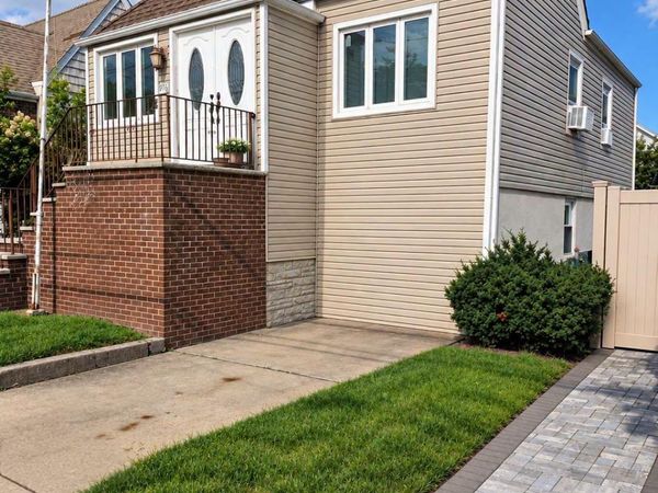 159-15 95th Street , Howard Beach, NY 11414
