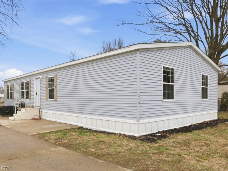 2445 Columbus-Lancaster Road NW, Unit 246, Lancaster, OH 43130 Photo 2