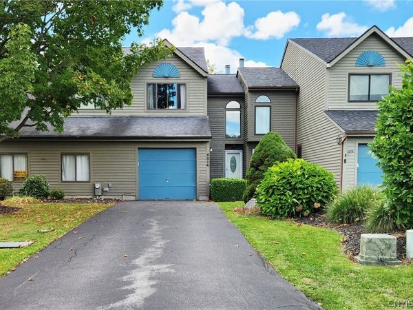 8214 Honeysuckle Drive , Liverpool, NY 13090