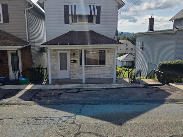 224 Lincoln St S, Dickson City, PA 18519